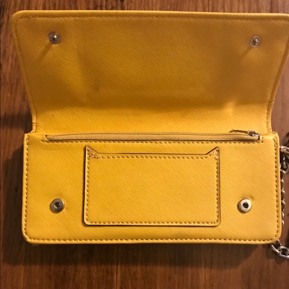 Yellow Clutch Wallet 🌻 - Picture 2 of 4